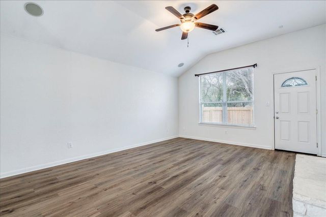 1903 Wood Glen DR, Round Rock, TX 78681