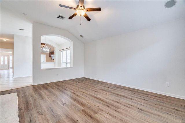 1903 Wood Glen DR, Round Rock, TX 78681