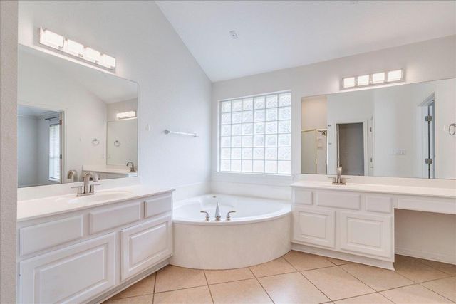 1903 Wood Glen DR, Round Rock, TX 78681