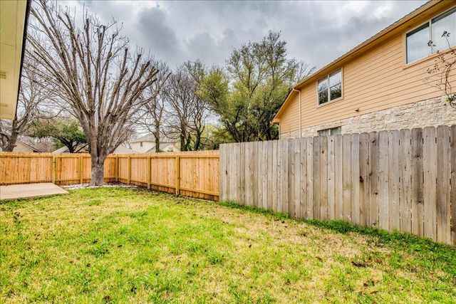 1903 Wood Glen DR, Round Rock, TX 78681