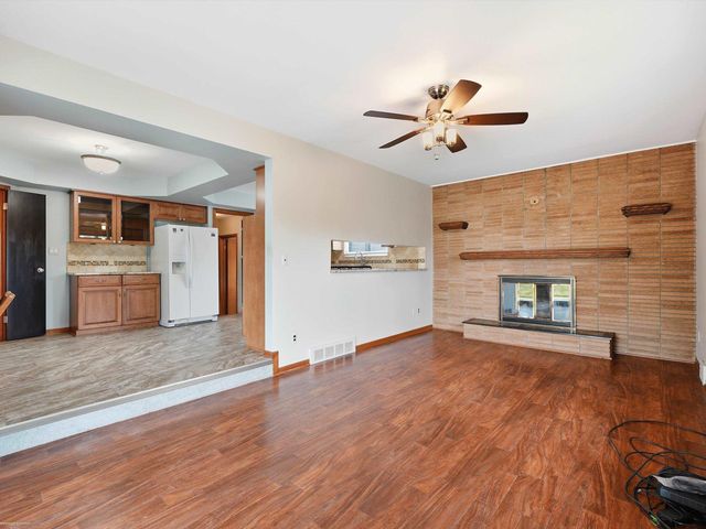 14597 Common Road, Warren, MI 48088