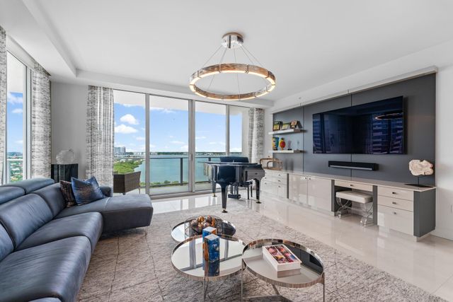 5000 N Ocean Drive 1003, Singer Island, FL 33404