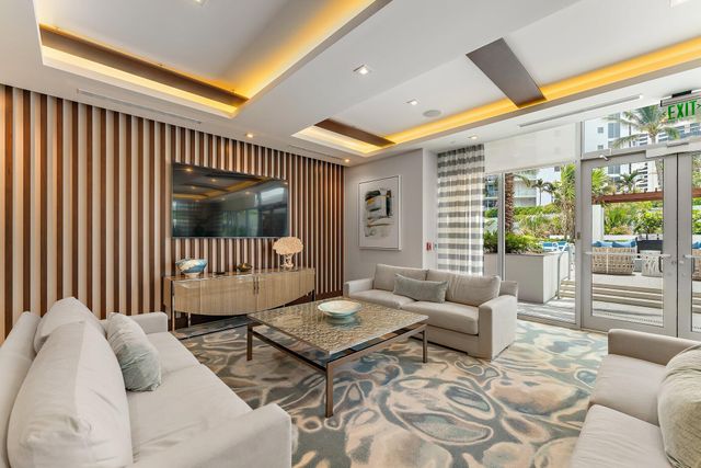 5000 N Ocean Drive 1003, Singer Island, FL 33404