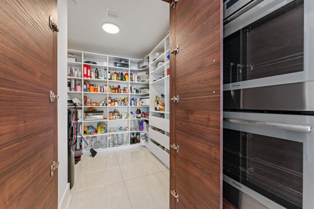 5000 N Ocean Drive 1003, Singer Island, FL 33404