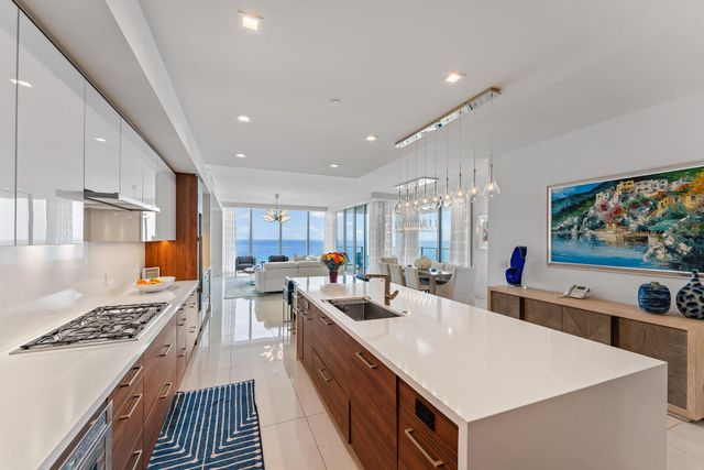5000 N Ocean Drive 1003, Singer Island, FL 33404