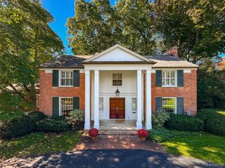 1019 N Cranbrook Road, Bloomfield Village, MI 48301