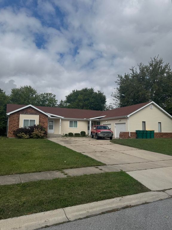 7432-34 Noble Street, Merrillville, IN 46410