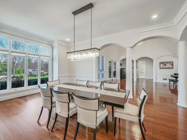 140 Braymore Court, Inverness, IL 60010