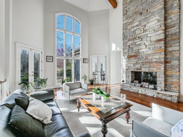 140 Braymore Court, Inverness, IL 60010