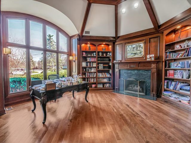 140 Braymore Court, Inverness, IL 60010