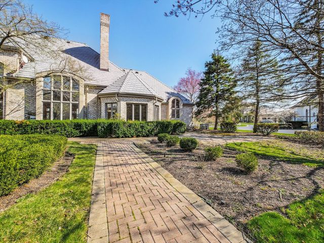 140 Braymore Court, Inverness, IL 60010