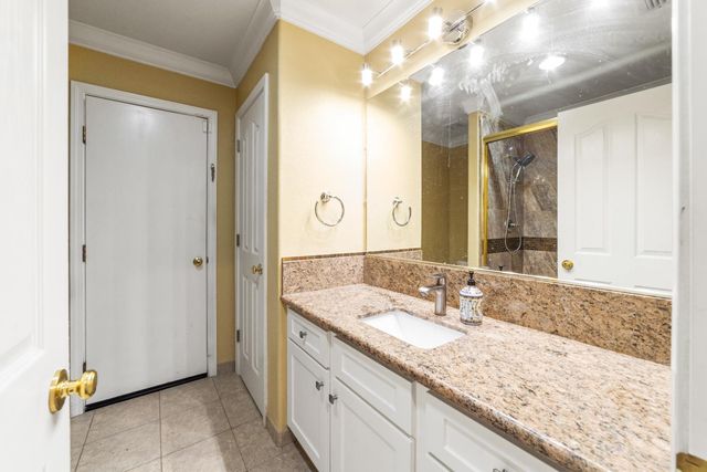 631 Rogers Cir, Folsom, CA 95630