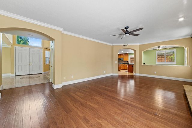 631 Rogers Cir, Folsom, CA 95630