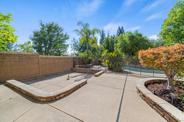 631 Rogers Cir, Folsom, CA 95630