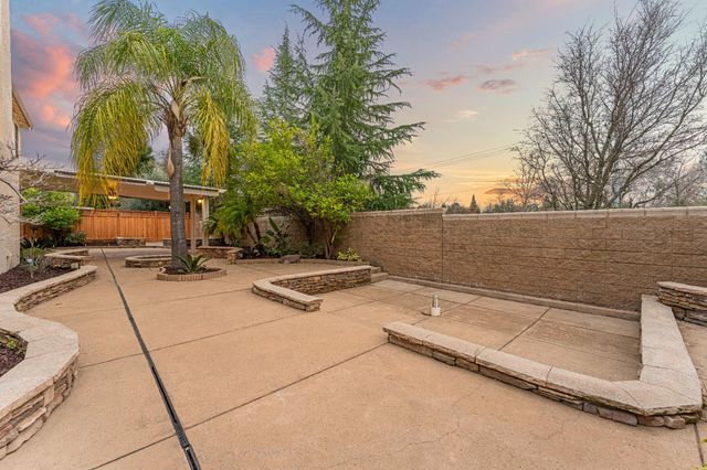 631 Rogers Cir, Folsom, CA 95630