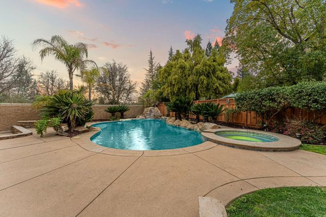 631 Rogers Cir, Folsom, CA 95630