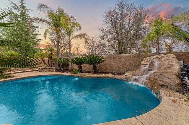 631 Rogers Cir, Folsom, CA 95630