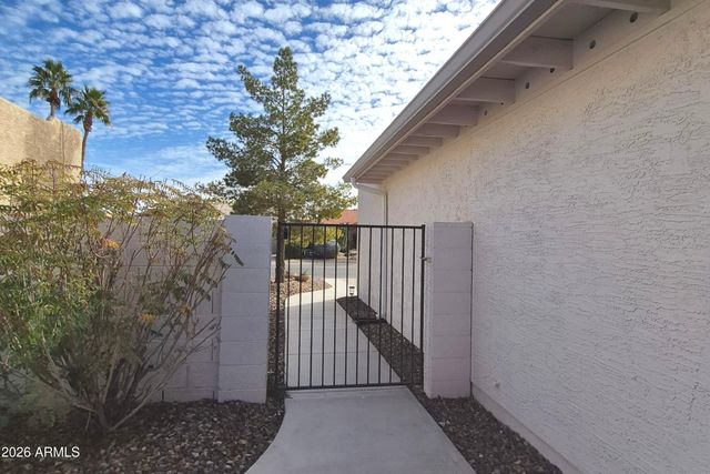 10602 E ELMHURST Drive, Sun Lakes, AZ 85248