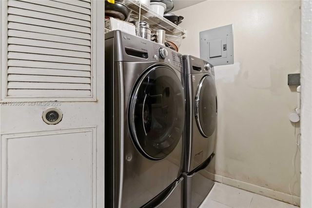 3528 La Mar Ct D-1, Green Acres, FL 33463