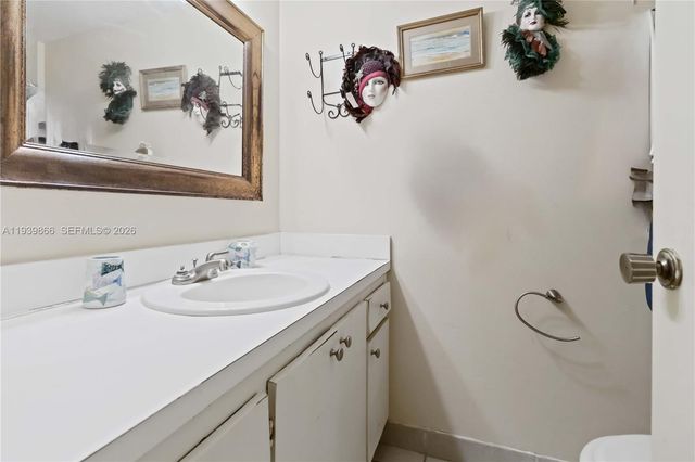 3528 La Mar Ct D-1, Green Acres, FL 33463