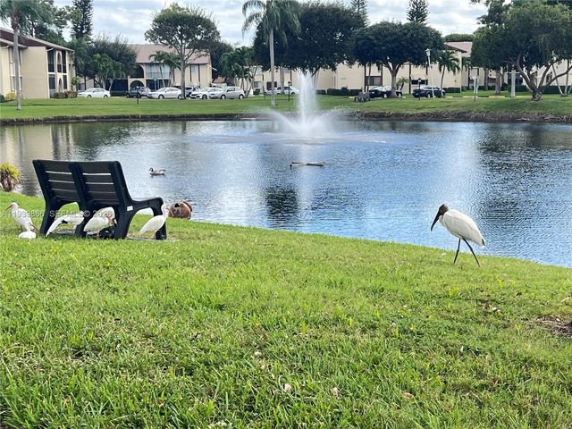 3528 La Mar Ct D-1, Green Acres, FL 33463