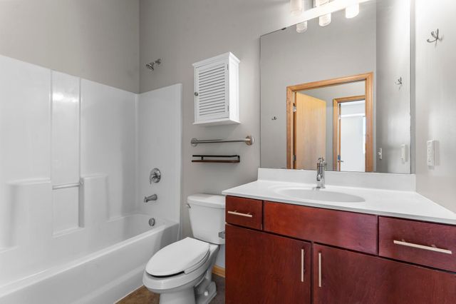 2650 University Avenue W 314, Saint Paul, MN 55114