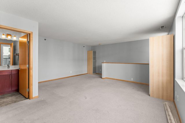 2650 University Avenue W 314, Saint Paul, MN 55114