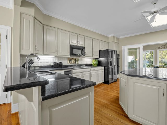 365 Twin Oaks Drive, County, SC 29306