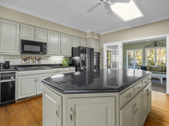 365 Twin Oaks Drive, County, SC 29306