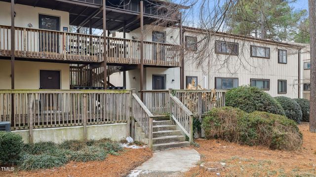 550 Pine Ridge Place, Raleigh, NC 27609