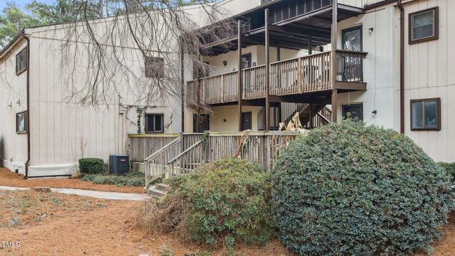 550 Pine Ridge Place, Raleigh, NC 27609