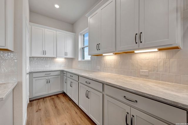 3713 Hollis Pecan, San Antonio, TX 78245