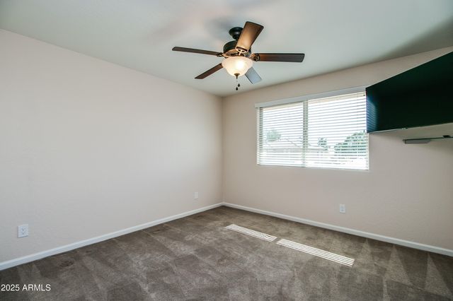 6620 W LOUISE Drive, Glendale, AZ 85310