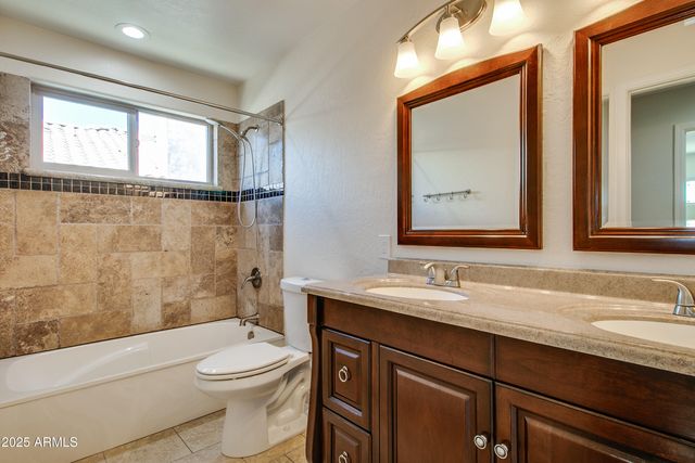 6620 W LOUISE Drive, Glendale, AZ 85310