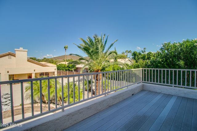 6620 W LOUISE Drive, Glendale, AZ 85310