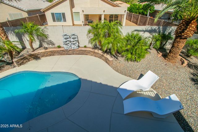 6620 W LOUISE Drive, Glendale, AZ 85310