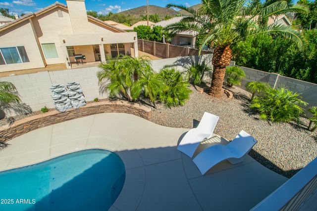 6620 W LOUISE Drive, Glendale, AZ 85310