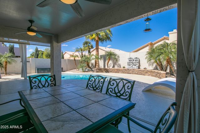 6620 W LOUISE Drive, Glendale, AZ 85310