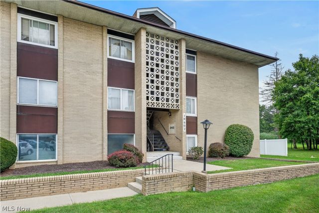 10402 N Church Drive 405, Parma Heights, OH 44130