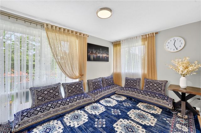 10402 N Church Drive 405, Parma Heights, OH 44130