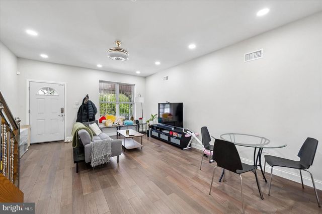 4250 POWELTON AVE, Philadelphia, PA 19104