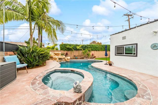 15001 Victoria, Huntington Beach, CA 92647