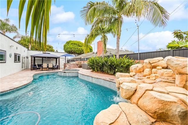 15001 Victoria, Huntington Beach, CA 92647
