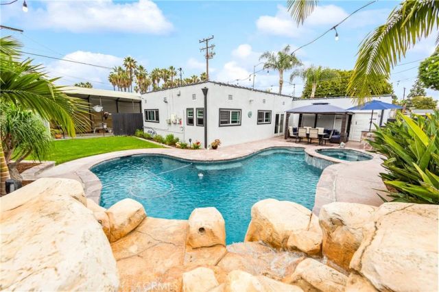15001 Victoria, Huntington Beach, CA 92647
