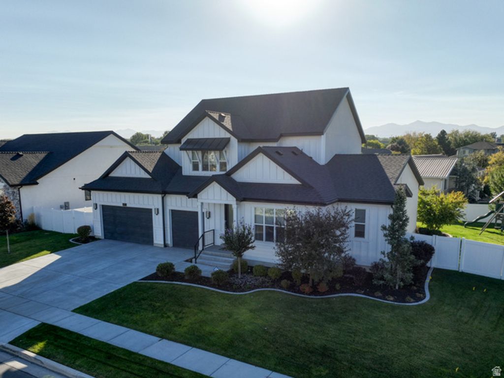 5872 S MURRAY HOLLOW LN, Murray, UT 84123 — exterior