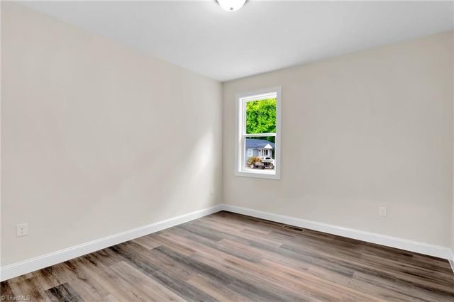 3634 Old Vineyard Road, Winston-salem, NC 27104