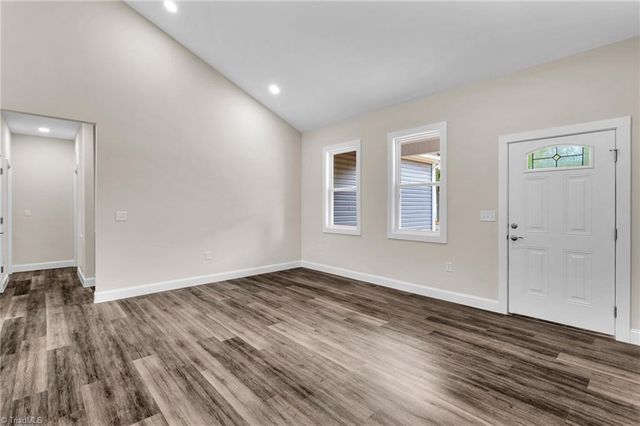 3634 Old Vineyard Road, Winston-salem, NC 27104