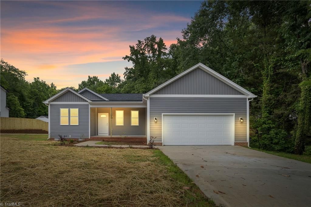 3634 Old Vineyard Road, Winston-salem, NC 27104