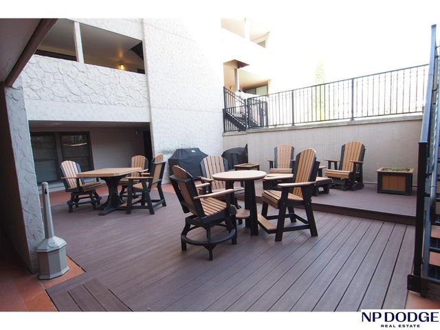 120 S 38 Avenue APT 15, Omaha, NE 68131