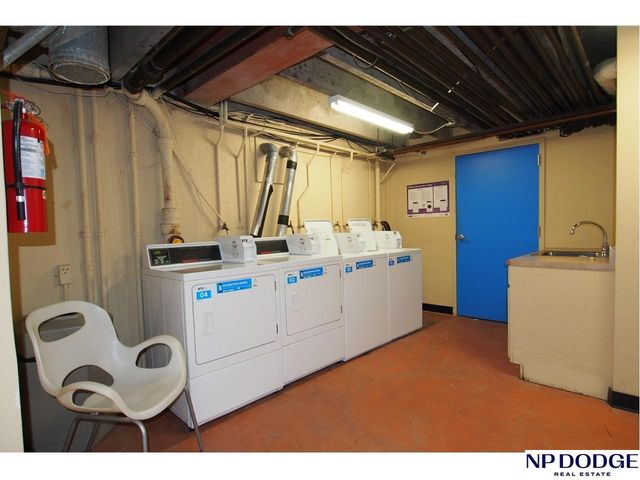 120 S 38 Avenue APT 15, Omaha, NE 68131